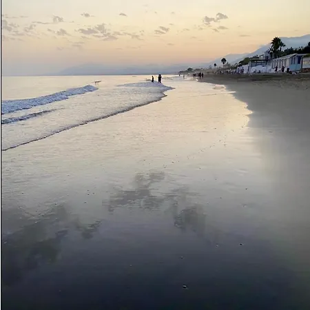 Holiday home Casita En Playa Costabella, Marbella